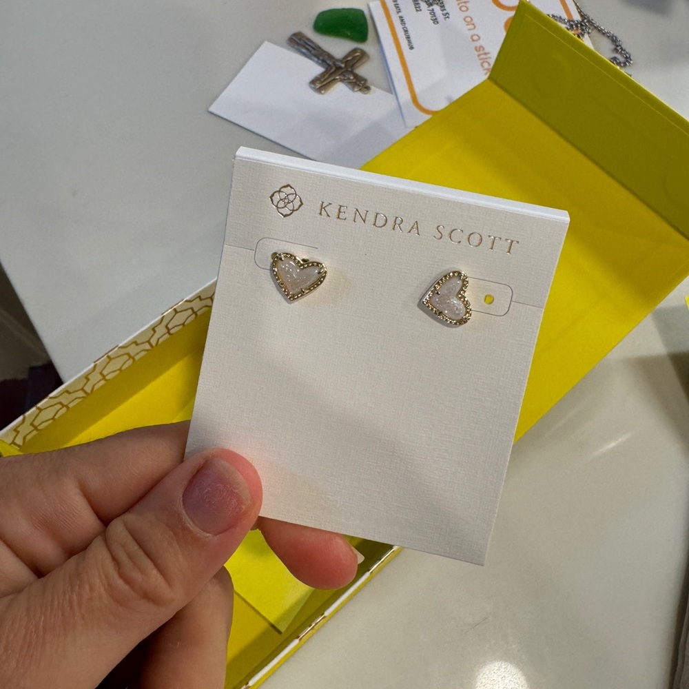 Kendra Scott Heart Earrings